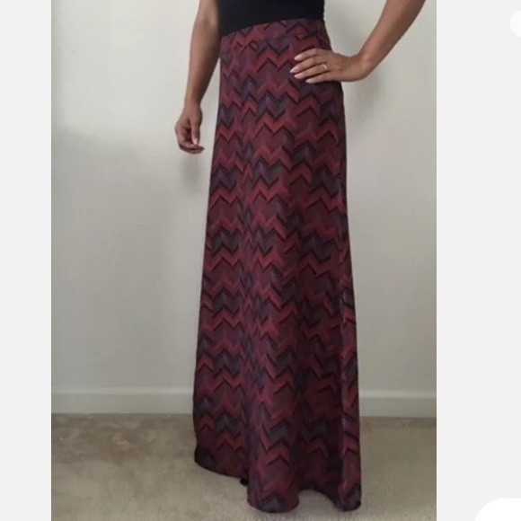 Forever 21 Maxi skirt - Picture 2 of 7
